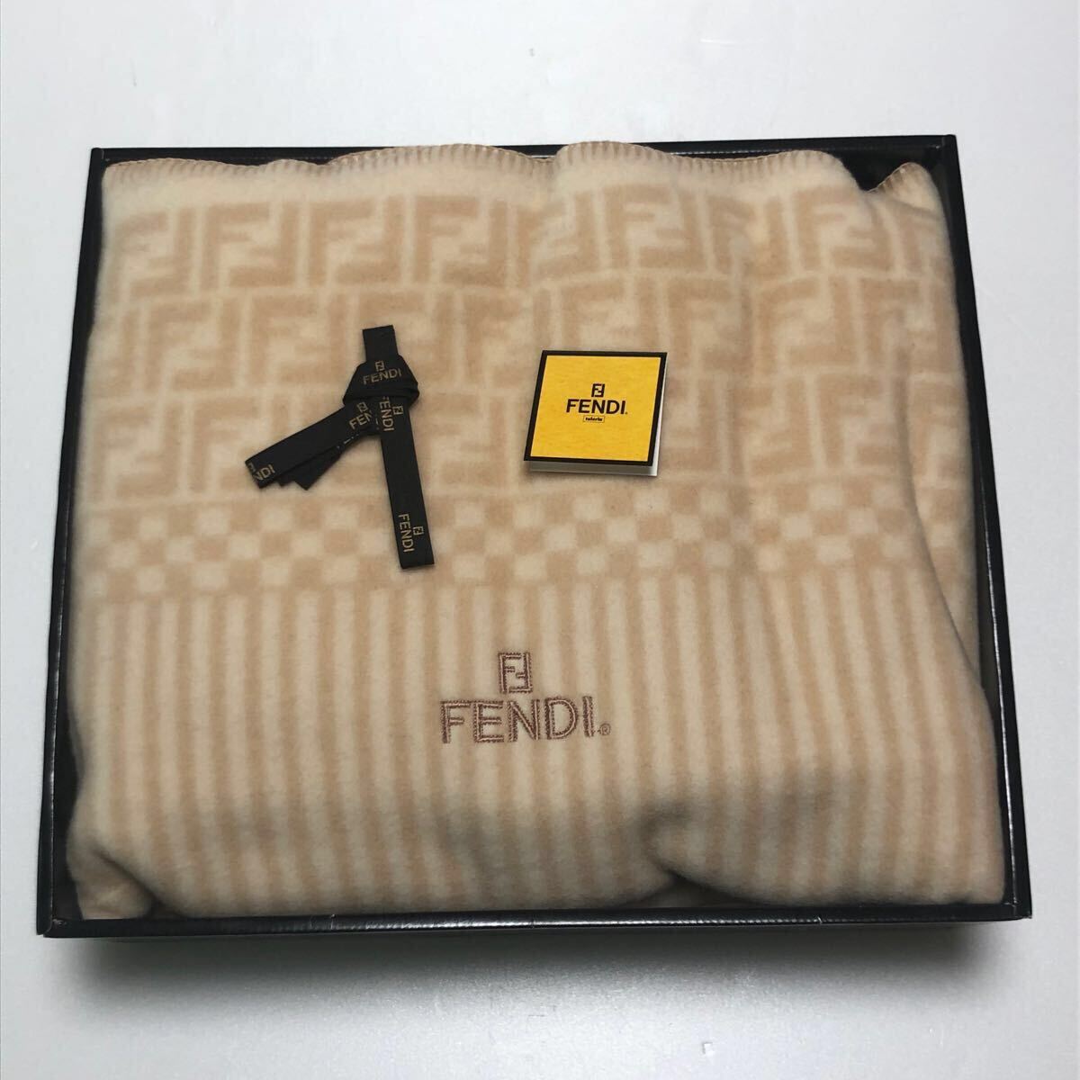 2025年最新】Yahoo!オークション -「毛布」(FENDI)の中古品 2025年最新】Yahoo!オークション -「毛布」(FENDI)の中古品