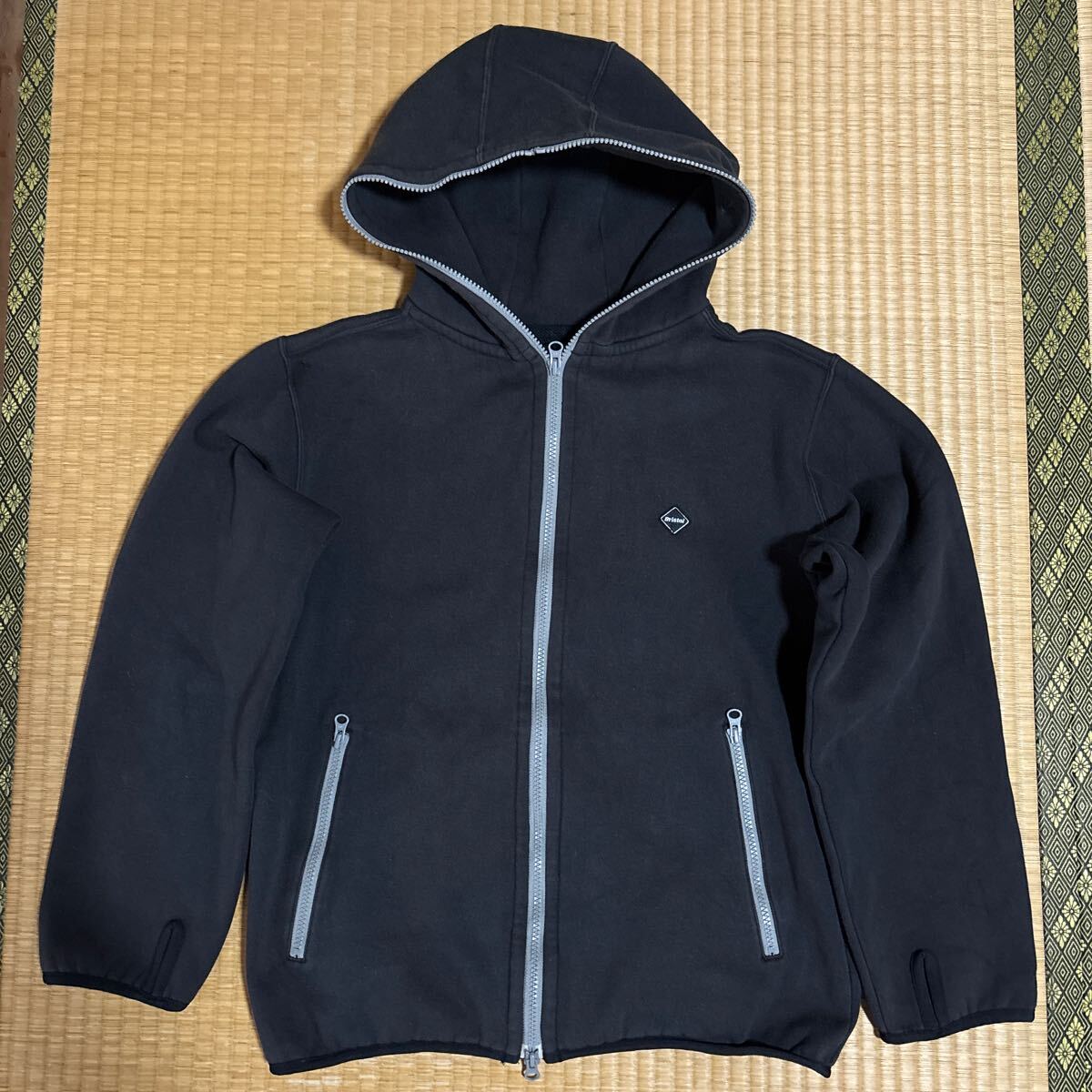 Yahoo!オークション -「fcrb nike パーカー」の落札相場・落札価格 Yahoo!オークション -「fcrb nike パーカー」の落札相場・落札価格