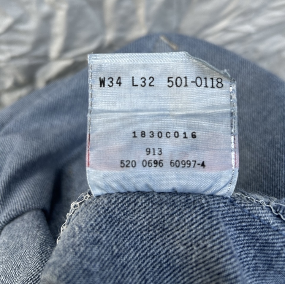 90s LEVIS LEVI'S リーバイス 501 XX アメリカ製 USA製 インディゴ デニム ジーンズ VINTAGE ビンテージ 紙パッチ W34 L32 501-0118 90s LEVIS LEVI'S リーバイス 501 XX アメリカ製 USA製 インディゴ デニム ジーンズ VINTAGE ビンテージ 紙パッチ W34 L32 501-0118