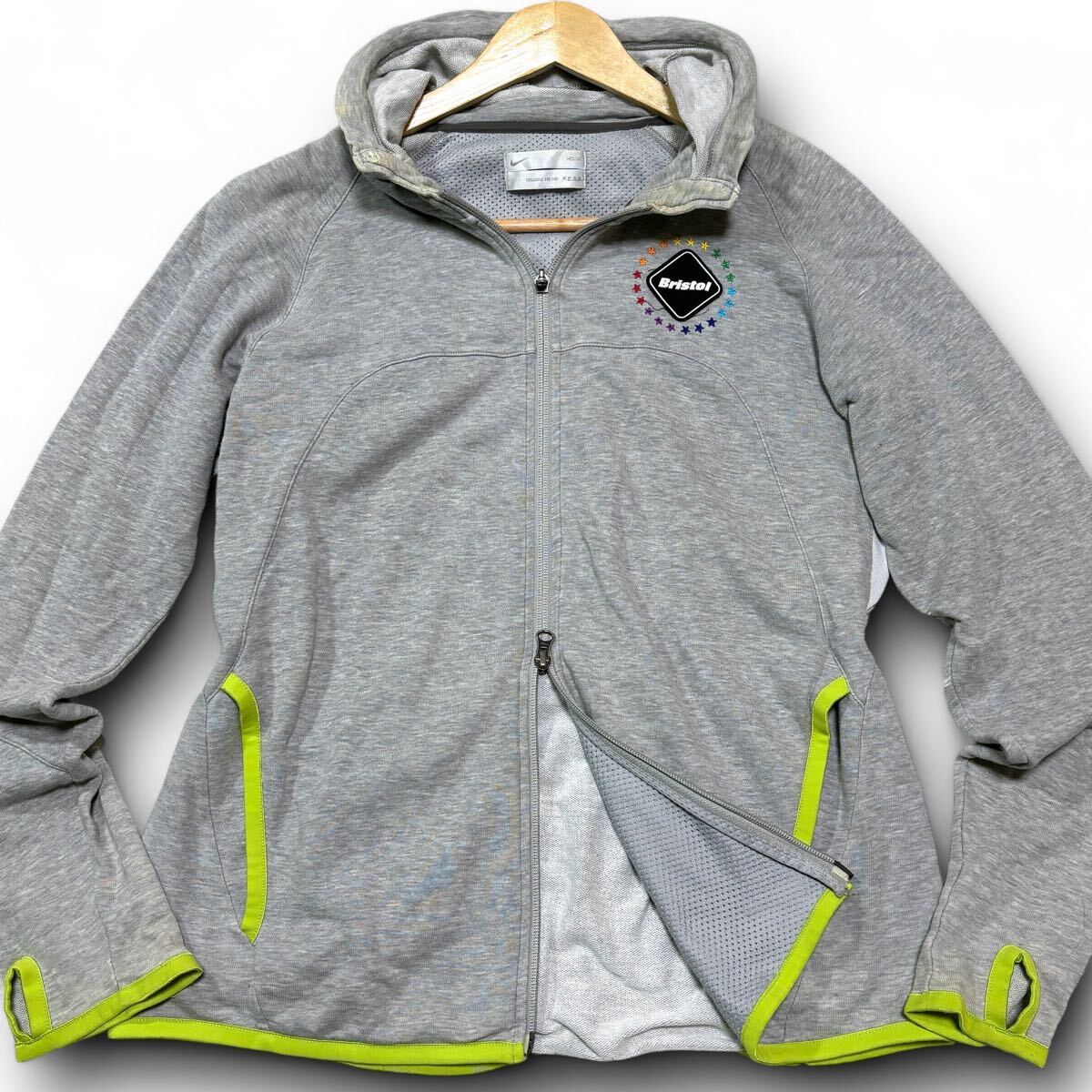 Yahoo!オークション -「fcrb nike パーカー」の落札相場・落札価格 Yahoo!オークション -「fcrb nike パーカー」の落札相場・落札価格