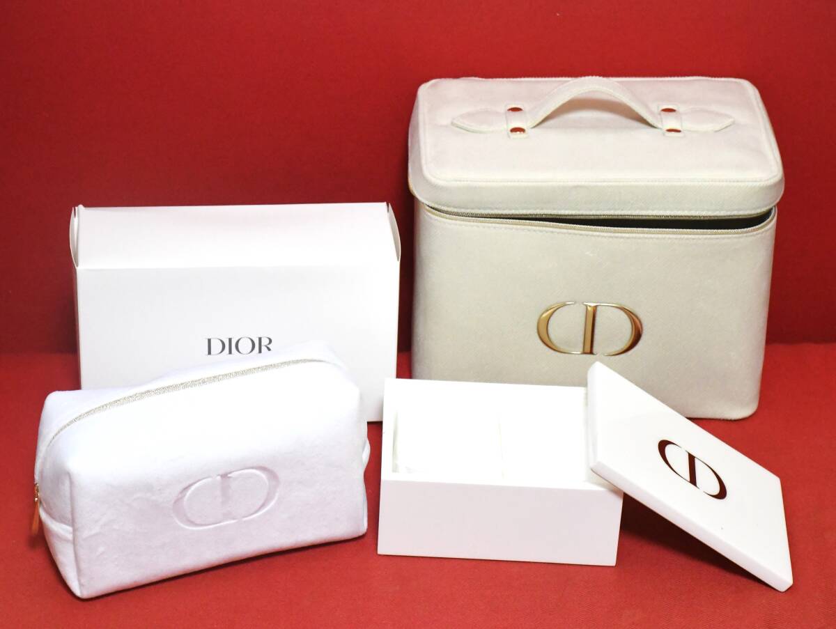 Yahoo!オークション -「dior コットンケース」の落札相場・落札価格 Yahoo!オークション -「dior コットンケース」の落札相場・落札価格