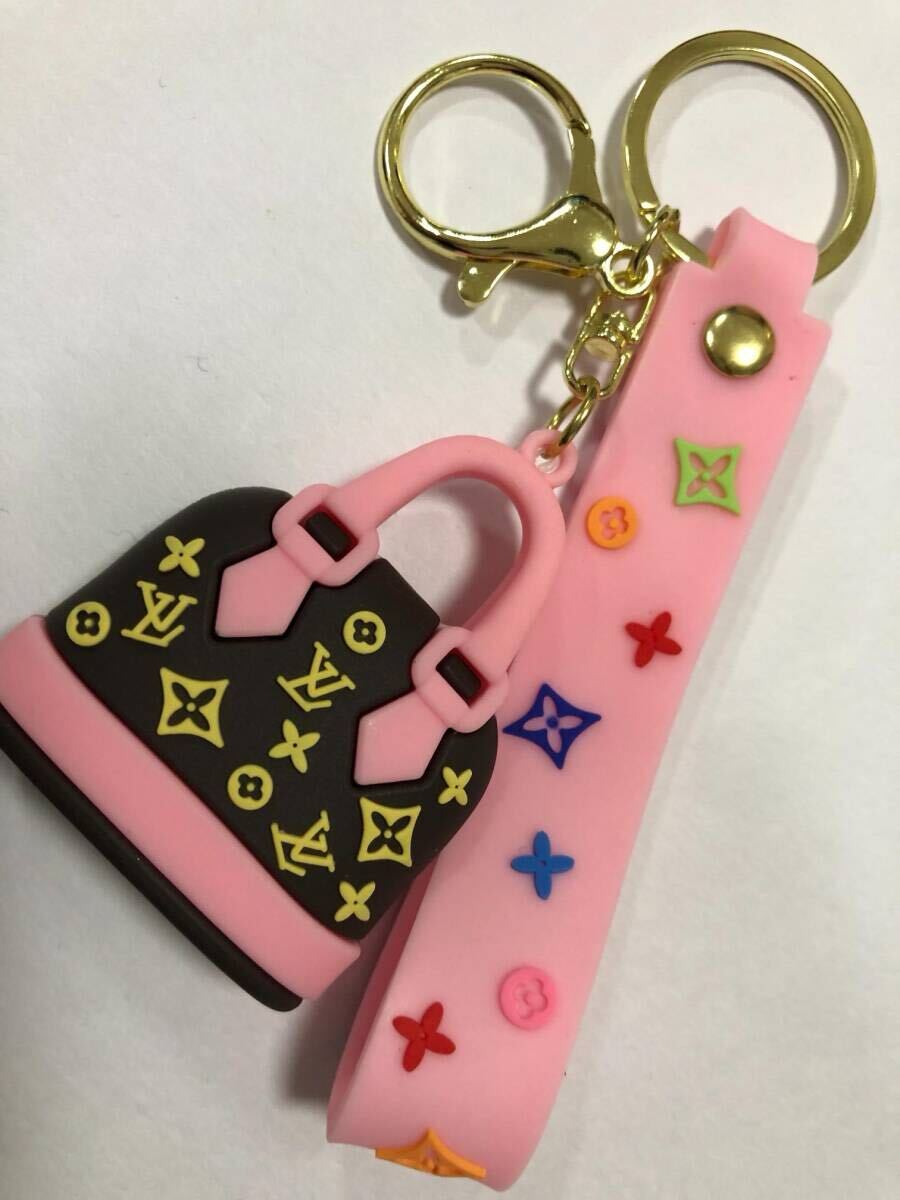Yahoo!オークション -「ルイヴィトン ノベルティ キーホルダー