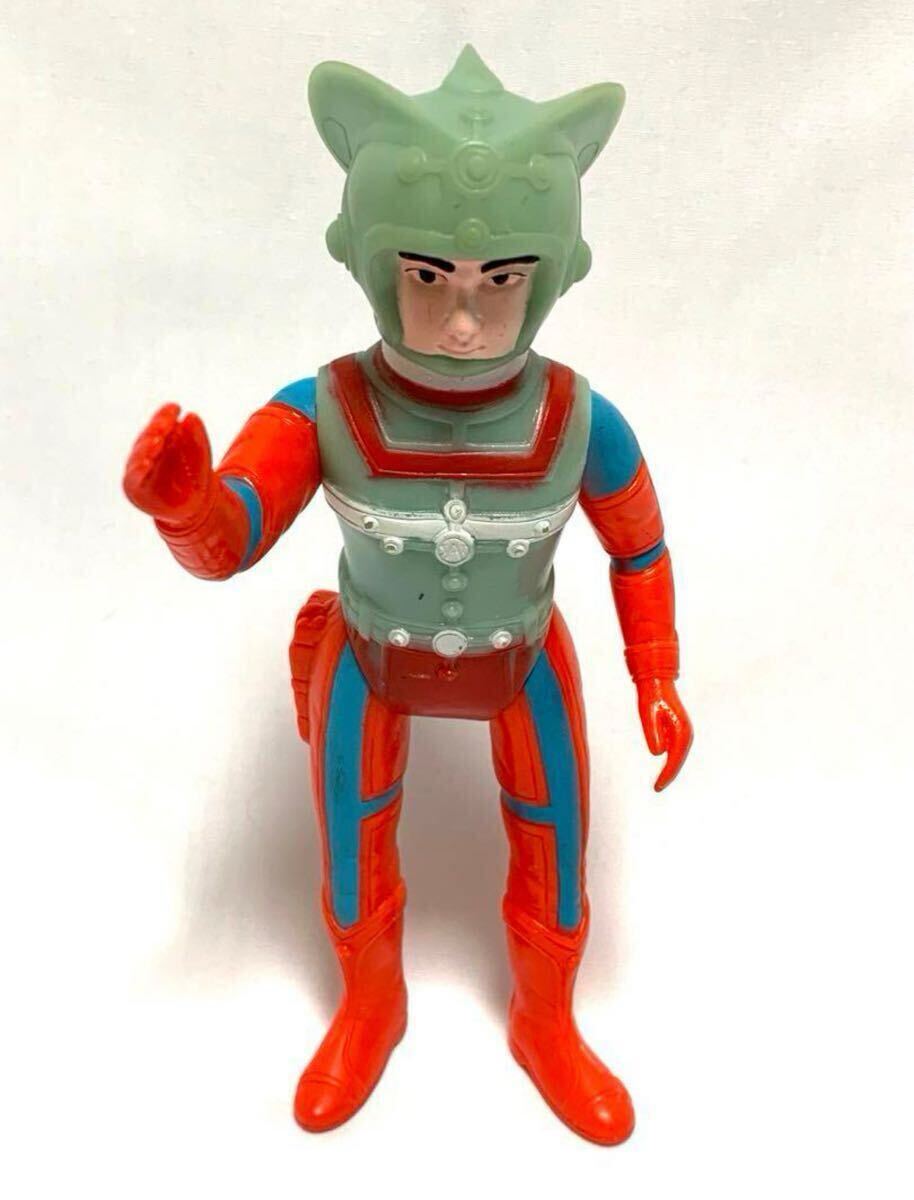 Yahoo!オークション -「ウルトラマン 隊員」(ソフビ Yahoo!オークション -「ウルトラマン 隊員」(ソフビ