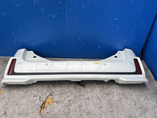 スペーシア DAA-MK53S リアバンパー フェース カスタム ハイブリッドXSターボ C2H ピュアホワイトパール 71811-79R50