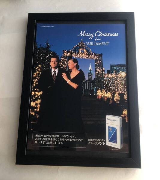 kj ★額装品★ パーラメント クリスマス チャーリーシーン 貴重広告 写真 A4額入 ポスター風デザイン 昭和レトロ 煙草 たばこ 外タレ 映画