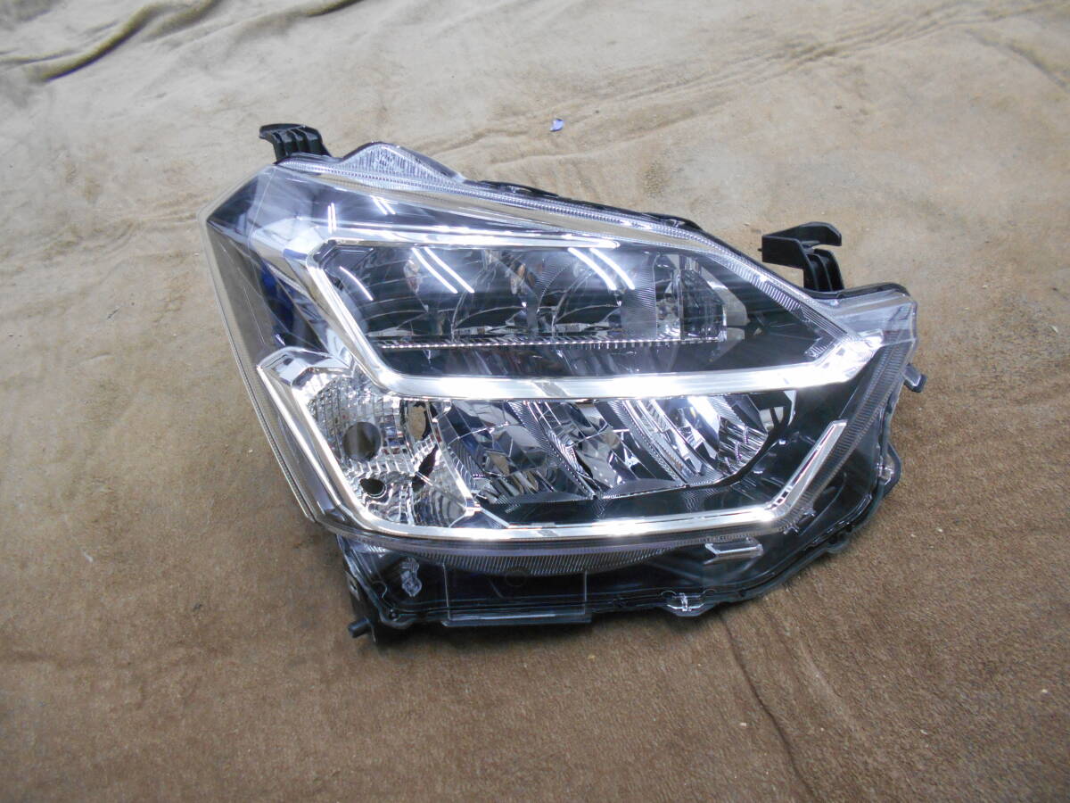 ダイハツ ミライース LA350S 360S LEDヘッドライト右側 Koito100-69042
