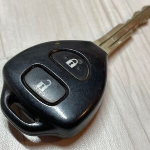 ★匿名送料無料★ トヨタ 純正 キーレス 2ボタン ヴィッツ ラクティス bB イスト カローラ フィールダー ヴォクシー等 キーレス
