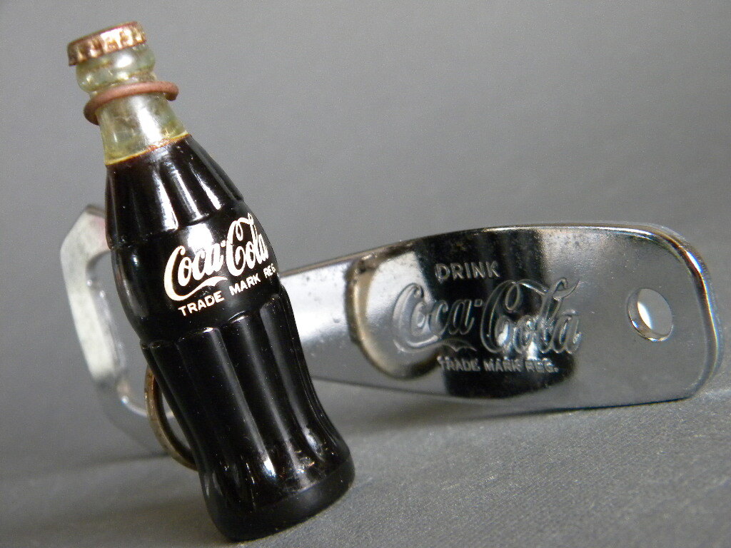 Yahoo!オークション -「コカコーラボトルキーホルダー」の落札 Yahoo!オークション -「コカコーラボトルキーホルダー」の落札