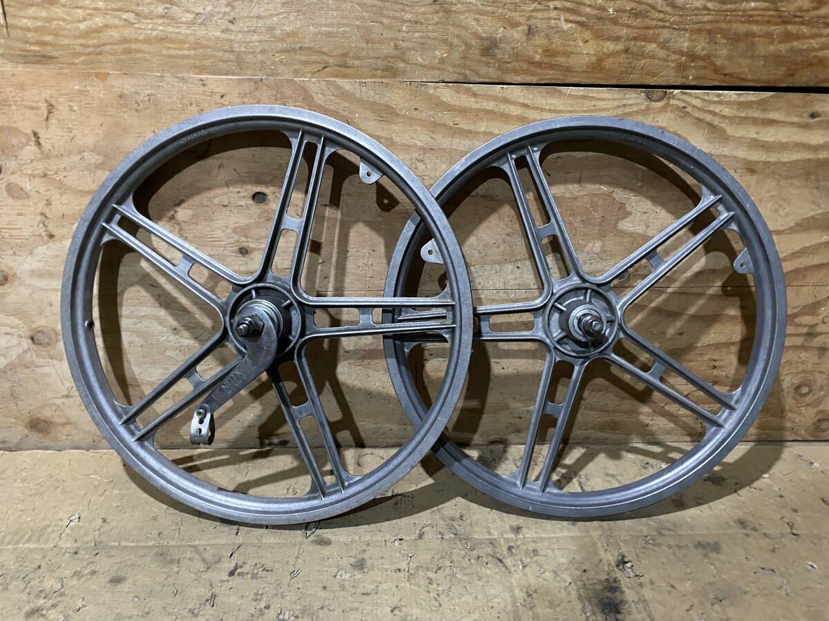 Yahoo!オークション -「bmx ホイール 20インチ」(BMX) (車体)の Yahoo!オークション -「bmx ホイール 20インチ」(BMX) (車体)の