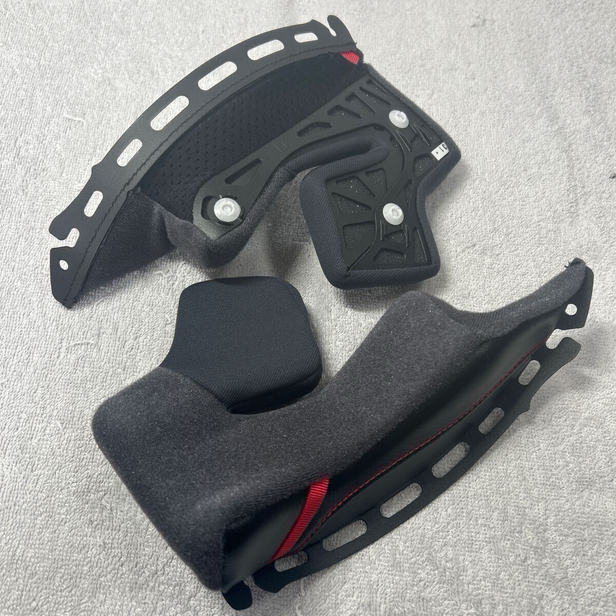 Yahoo!オークション -「shoei gt-air チークパッド」の落札相場 Yahoo!オークション -「shoei gt-air チークパッド」の落札相場