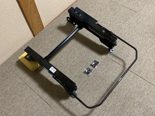 RECARO シエンタ P80 シートレール 運転席側 中古品