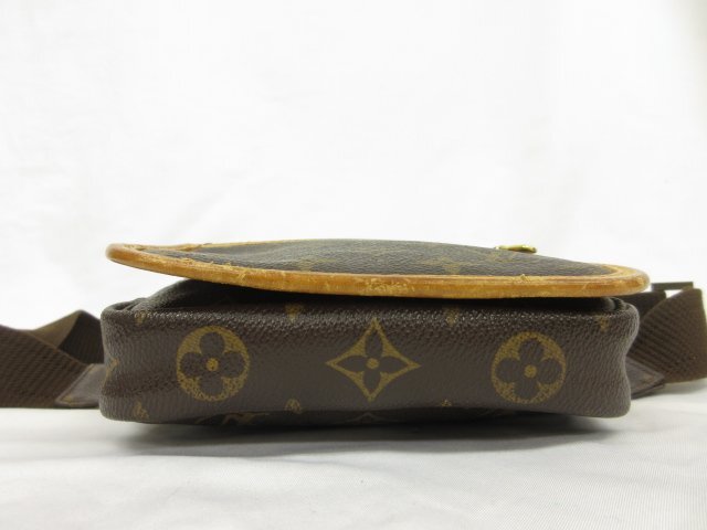 訳あり【ルイヴィトン LOUIS VUITTON】 M40108 バムバッグ ボスフォール ウエストバッグ(メンズ/レディース)モノグラム ブラウン □5HT2817 訳あり【ルイヴィトン LOUIS VUITTON】 M40108 バムバッグ ボスフォール ウエストバッグ(メンズ/レディース)モノグラム ブラウン □5HT2817