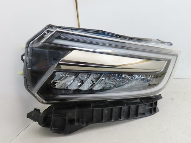 【即決有】 ホンダ ステップワゴンスパーダ クールスピリット RP3 後期 純正 左 ヘッドライト LED ステー付 KOITO 100-62282 (n001478)