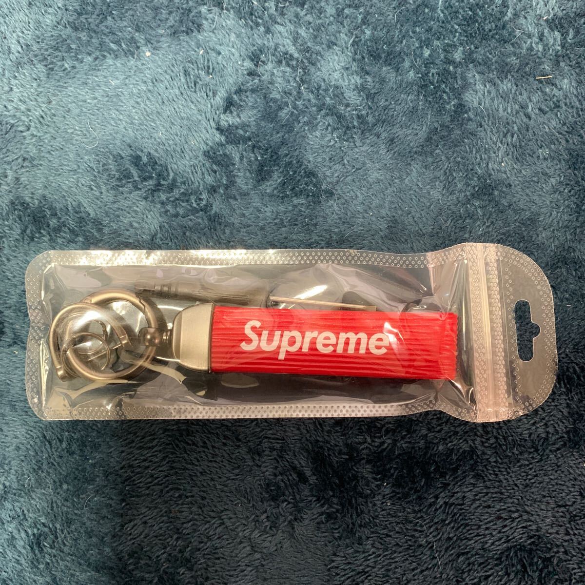 Yahoo!オークション -「supreme カラビナ」の落札相場・落札価格 Yahoo!オークション -「supreme カラビナ」の落札相場・落札価格