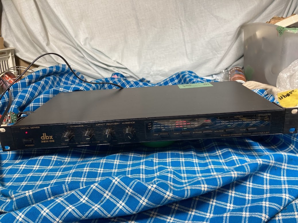 Yahoo!オークション -「dbx 3bx」(その他) (オーディオ機器)の Yahoo!オークション -「dbx 3bx」(その他) (オーディオ機器)の