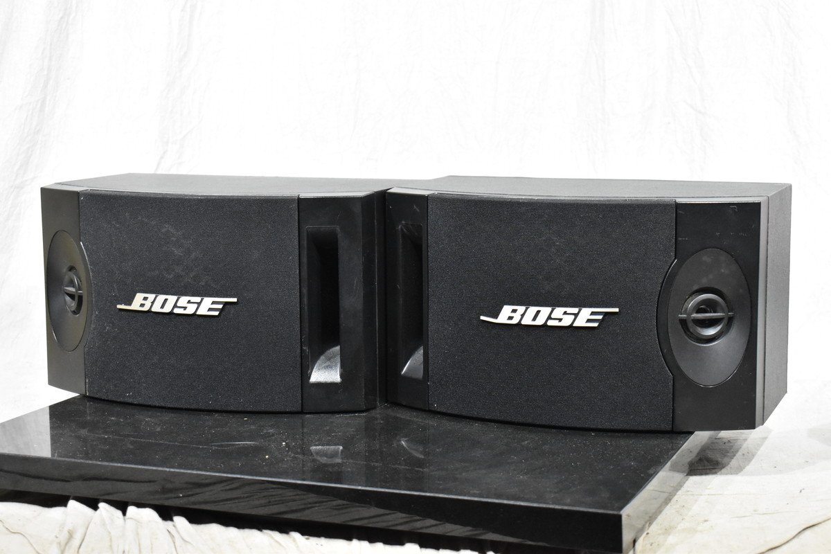 Amazon.co.jp: [正規/新古品/並行輸入品]BOSE/ボーズ スピーカー 201V 2本1組(ペア) 黒 - 201V(B) :  家電＆カメラ