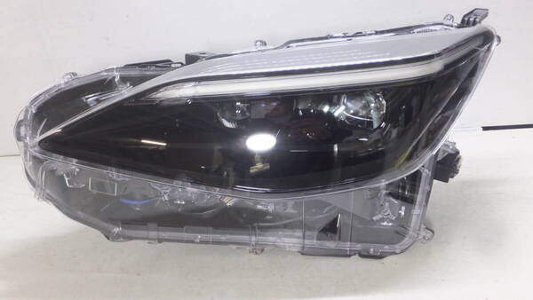 2006 ※美品※ MXPB10 ヤリスクロス LED※ 左 ヘッドライト ランプ KOITO 52-326 刻印:H1 ASSY ブラック ※ トヨタ 純正 A-00