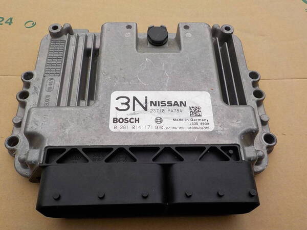 作動確認済み アトラス PDG-TZ2F24 エンジンコンピューター/ECU ZD30DDTI 23710-MA78A 送料無料です。