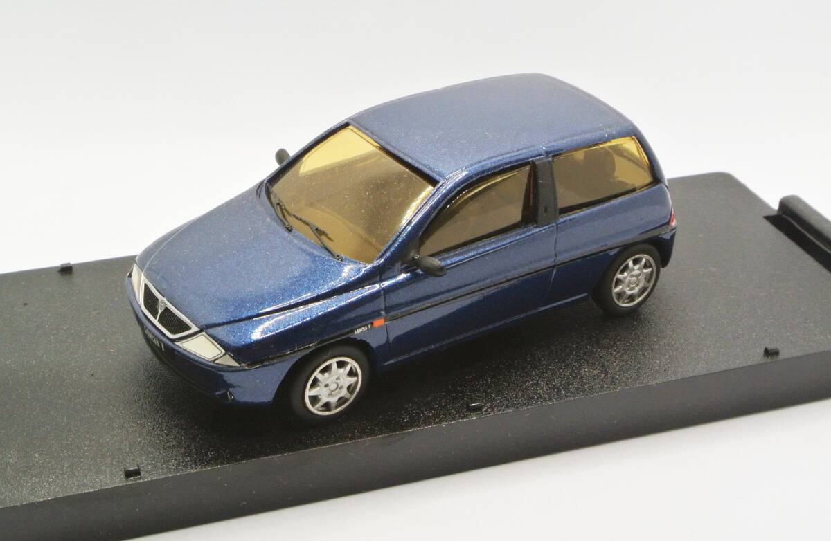 Amazon.co.jp: ミニカー 1/43 ノレブ ランチア イプシロン