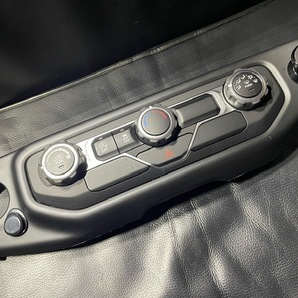 jeep JL36S ジープ ラングラー センターパネル エアコンパネル 初度登録令和5年2月 新車取外し/全国一律送料無料