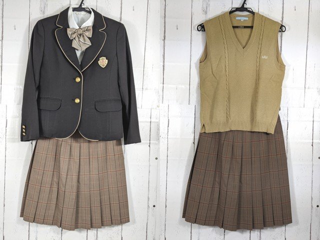 Yahoo!オークション -「女子 制服 高校」の落札相場・落札価格 Yahoo!オークション -「女子 制服 高校」の落札相場・落札価格