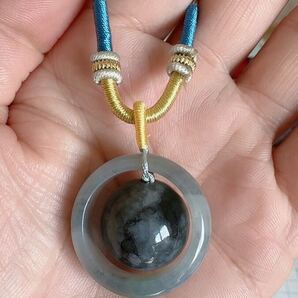 R2-0211天然鳥鶏種翡翠ペンダント 緑入り黒翡翠 上質上品 ネックレス ロープ約60cm(調整可能) パワーストーン 縁起物 お守り