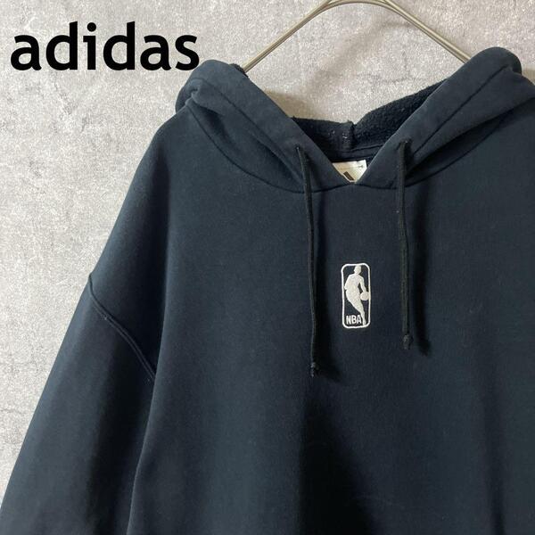 adidas NBA スウェットパーカー センターロゴ刺繍 黒Lメンズ B1