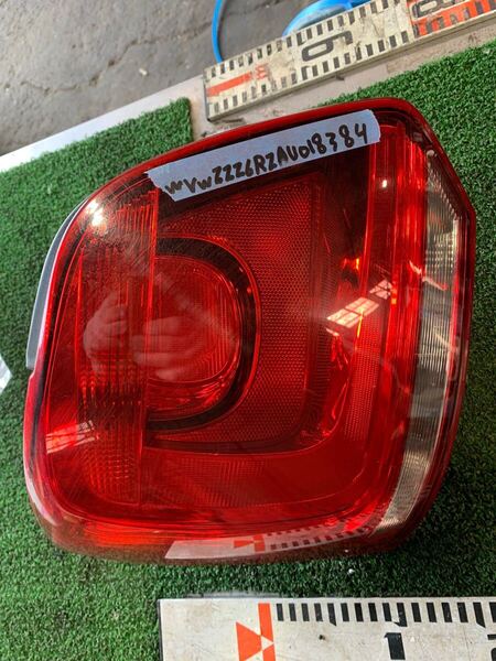 テールランプ 左 ポロ 6R 6RCBZ