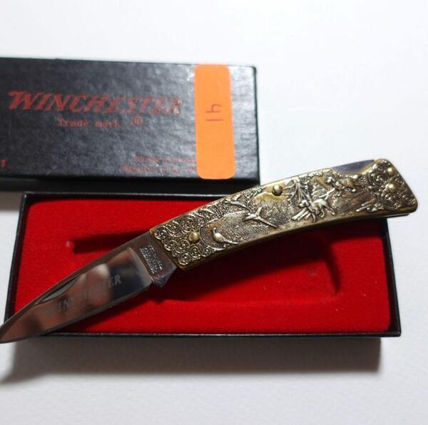 【希少】【繊細な彫刻】未使用品 WINCHESTER 1988-1 ナイフ ウィンチェスター 折りたたみ ヴィンテージ