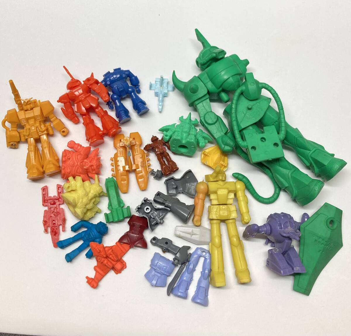Yahoo!オークション -「デカ消し ガンダム」の落札相場・落札価格 Yahoo!オークション -「デカ消し ガンダム」の落札相場・落札価格