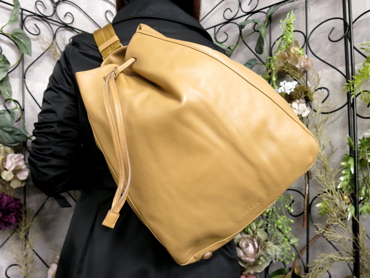Yahoo!オークション -「prada 巾着 バッグ」(ショルダーバッグ Yahoo!オークション -「prada 巾着 バッグ」(ショルダーバッグ