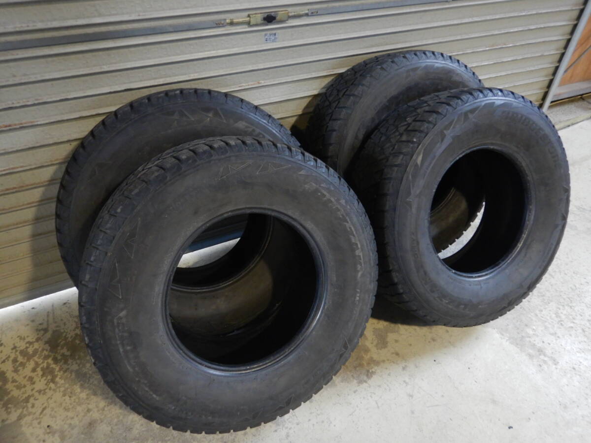 再再販ランクル70に275/70R16と言うタイヤサイズの選択肢
