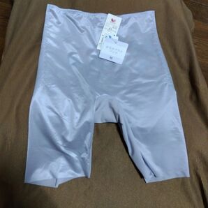 【新品】Wacoal ガードル 64
