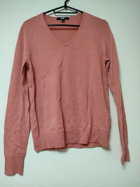 UNIQLO Vネックニット