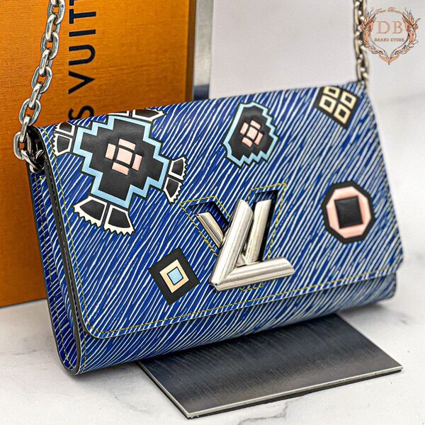 ルイヴィトン ポルトフォイユ ツイストチェーンウォレット エピ デニム アップリケ ブルー Louis Vuitton ショルダー