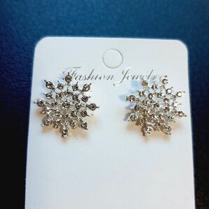 ピアス スノーフレーク
