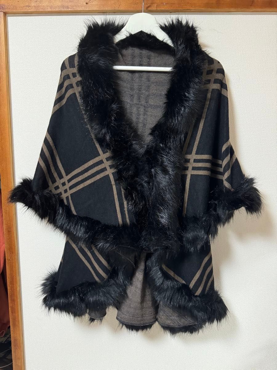 最終価格（^○^)【Tanppoppo】ファー付きチェック柄ポンチョ　F