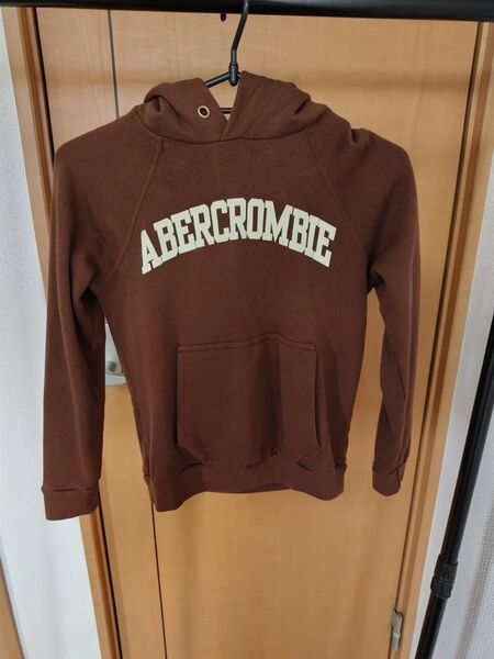 Abercrombie&Fitch アバクロ スウェットパーカー 裏起毛 茶 S