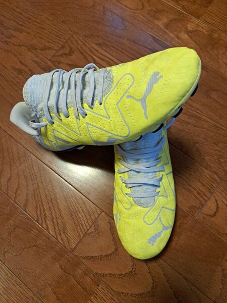 使用少ないPUMAフューチャー24センチ