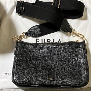 FURLAショルダーバッグ