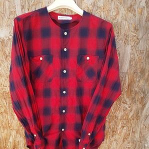 サイラス SILASノーカラーシャツ 赤チェック サイズM 日本製 美品