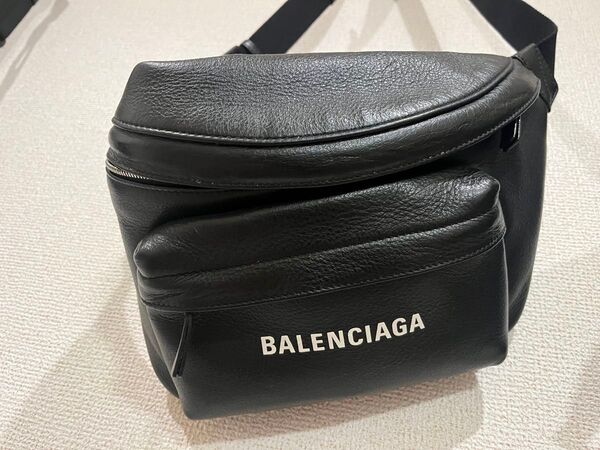 バレンシアガ ボディバッグ バレンシアガ BALENCIAGA ウエストポーチ ブラック
