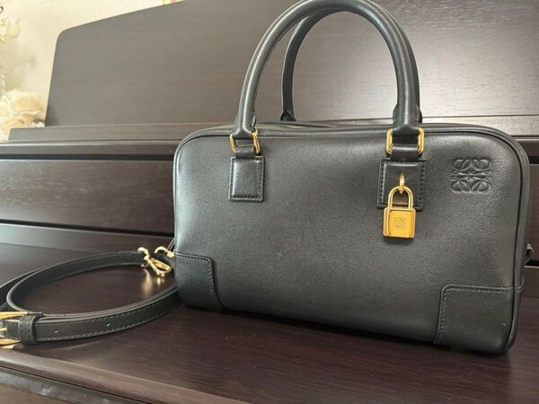 大人気【LOEWE】アマソナ23
