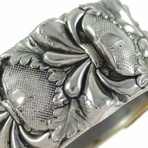 A4504◆【VARGAS】◆ 打ち出し細工のフローラル柄 * シルバートーン ◆ ヴィンテージブレスレット ◆ 腕回り17.8㎝ ◆_画像2