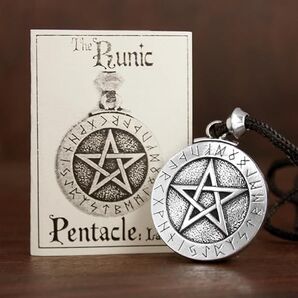 MM: Pewter Large Rune Pentacle Necklace ルーン文字のペンタクル