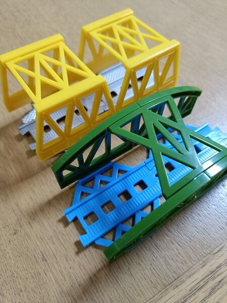 カプセルプラレール 鉄橋レール(旧レール)2種類