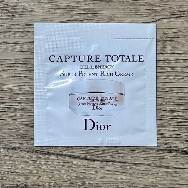 ディオール カプチュール トータル セル ENGY リッチ クリーム 1ml 試供品