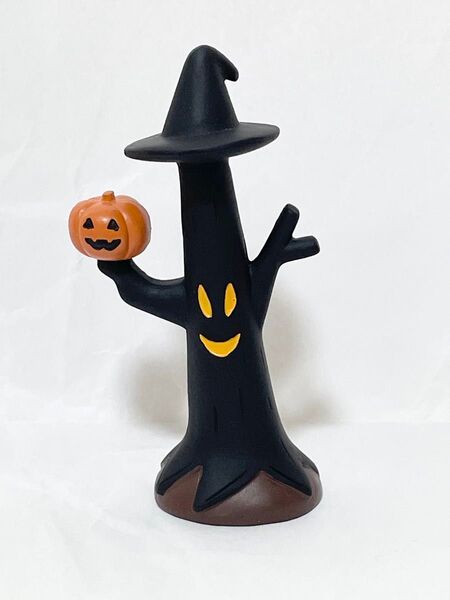 concombre この木なんの木不気味な木 ハロウィン