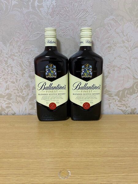 バランタイン ファイネスト(正規代理店/箱無し) 700ml(Alc 40度)2本セット