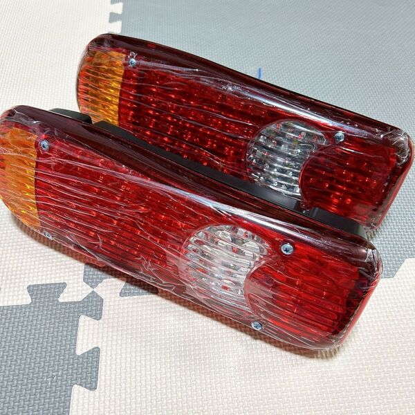 新品 LED トラック テールランプ 12V
